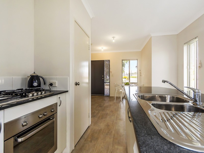 417 Lambeth Circle, Wellard WA 6170