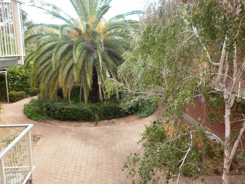 9/14 Canham Way, Orelia WA 6167