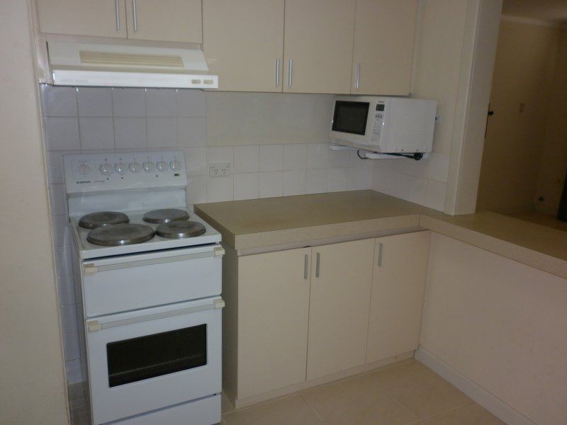 9/14 Canham Way, Orelia WA 6167