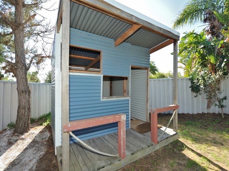 19 Conellan Terrace, Parmelia WA 6167
