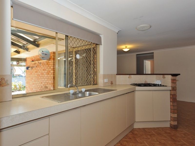 19 Conellan Terrace, Parmelia WA 6167