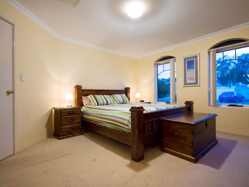 15 Tranby Way, Bertram WA 6167