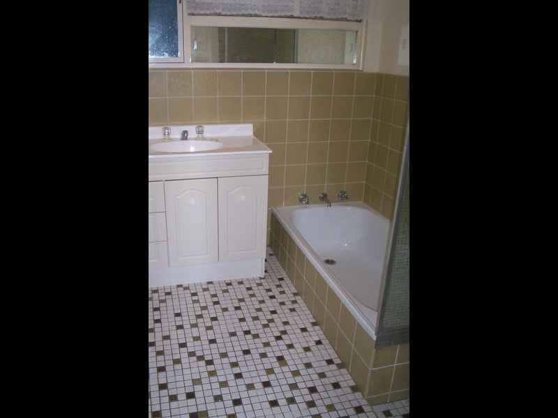 13 Mulligan Way, Orelia WA 6167