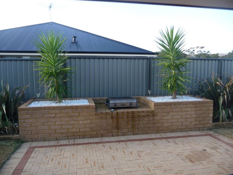 13 Limpet Way, Darling Downs WA 6122