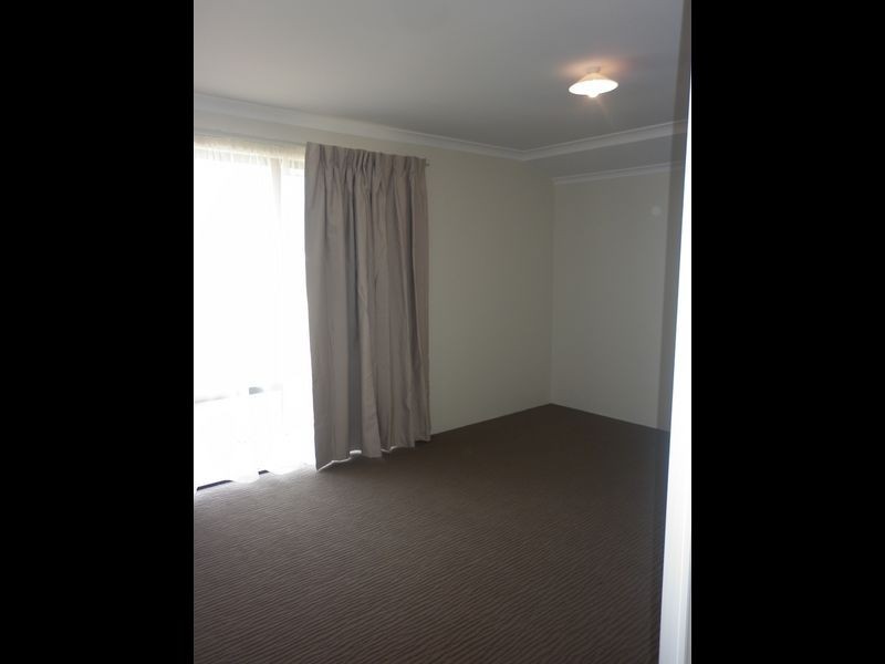 3 Garnet Way, Wellard WA 6170