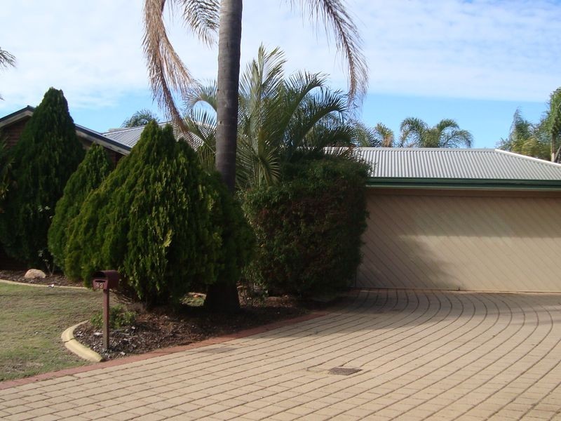 43 Whitebread Way, Leda WA 6170