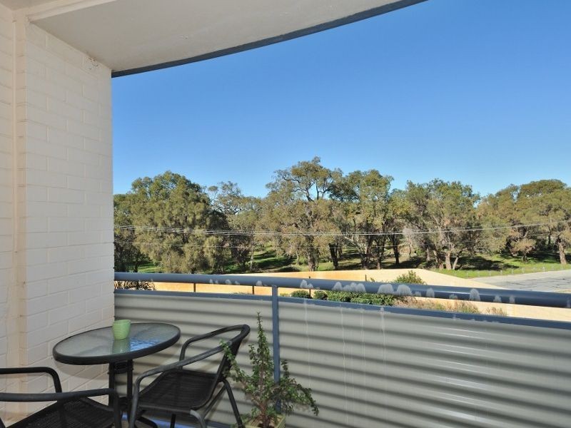 8/13 Reilly Street, Orelia WA 6167