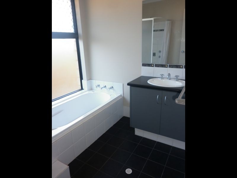 31 Millbrook Avenue, Bertram WA 6167