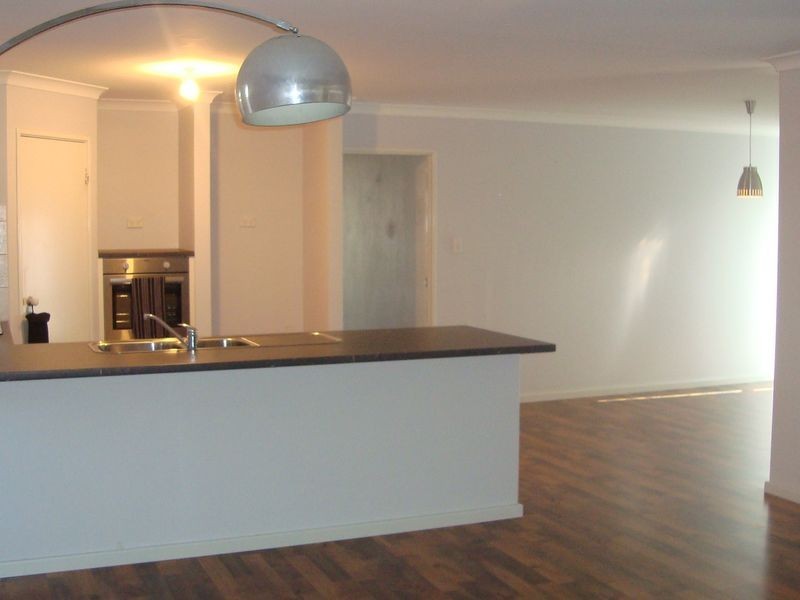 109 Runnymede Gate, Wellard WA 6170