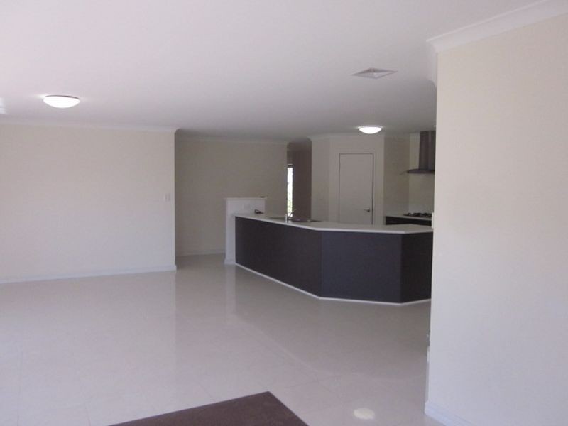 13 Limpet Way, Darling Downs WA 6122