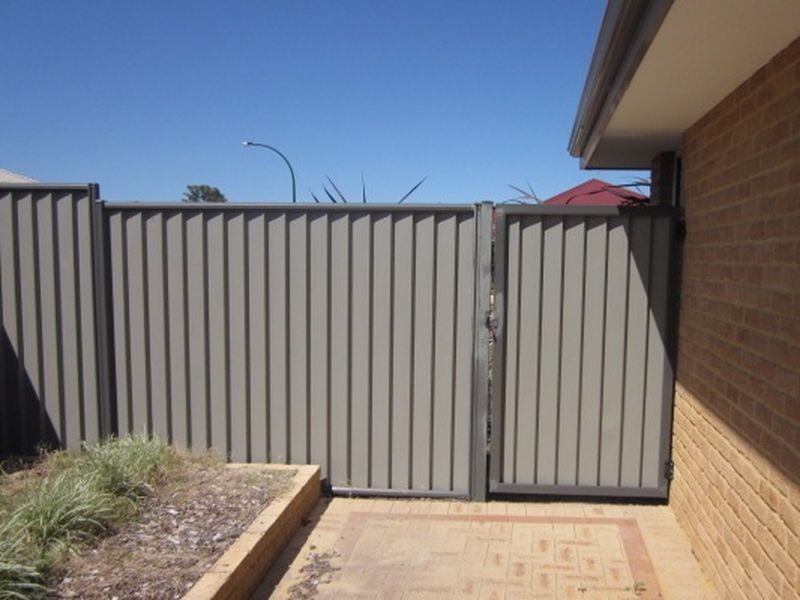 13 Limpet Way, Darling Downs WA 6122