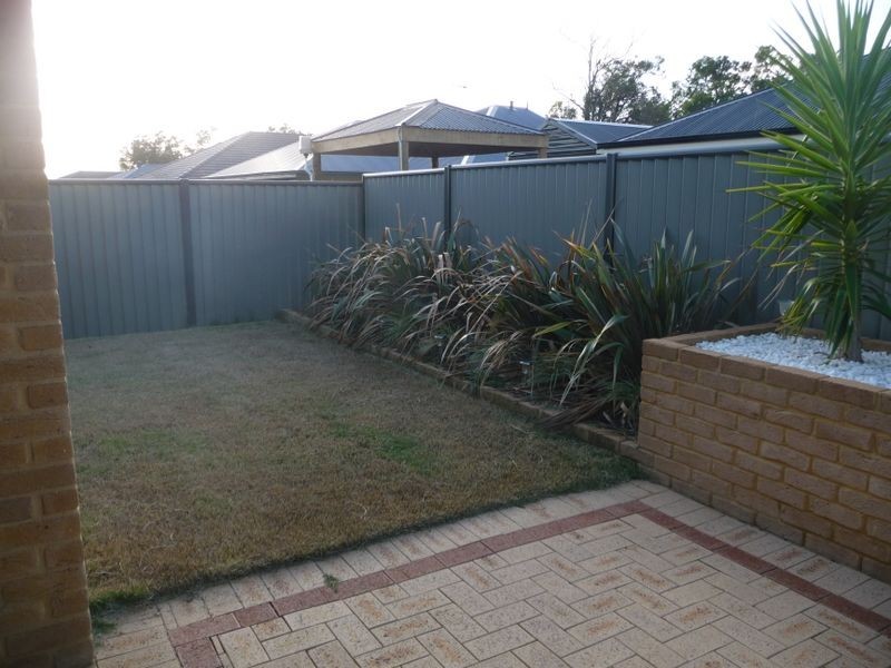 13 Limpet Way, Darling Downs WA 6122