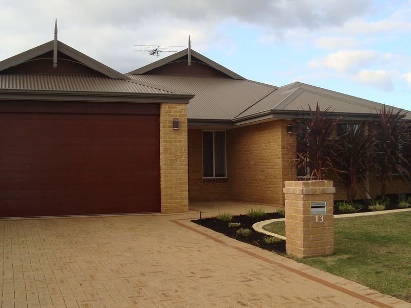 13 Limpet Way, Darling Downs WA 6122