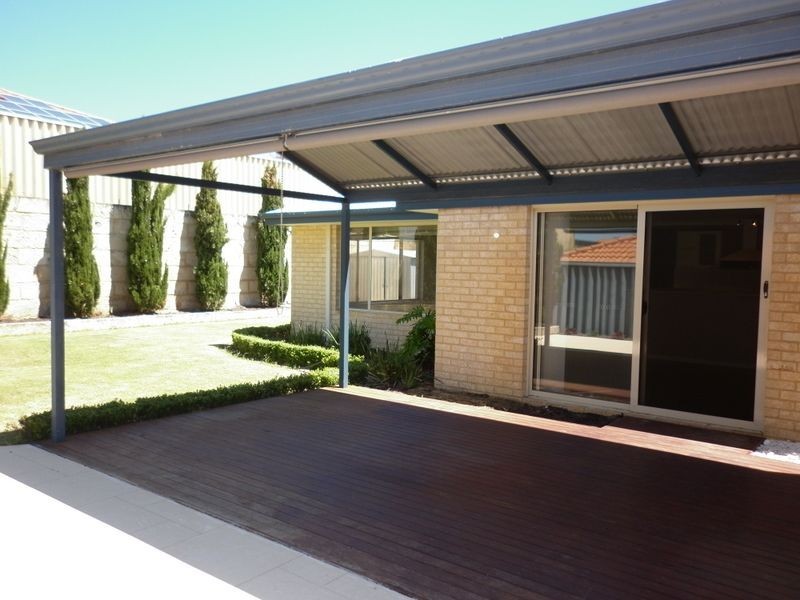 13 Holyrood Close, Orelia WA 6167