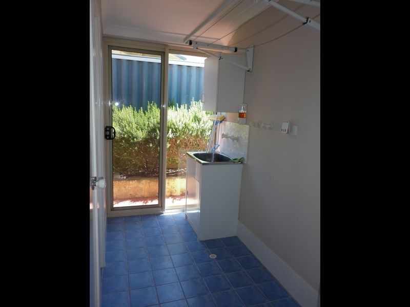 13 Holyrood Close, Orelia WA 6167