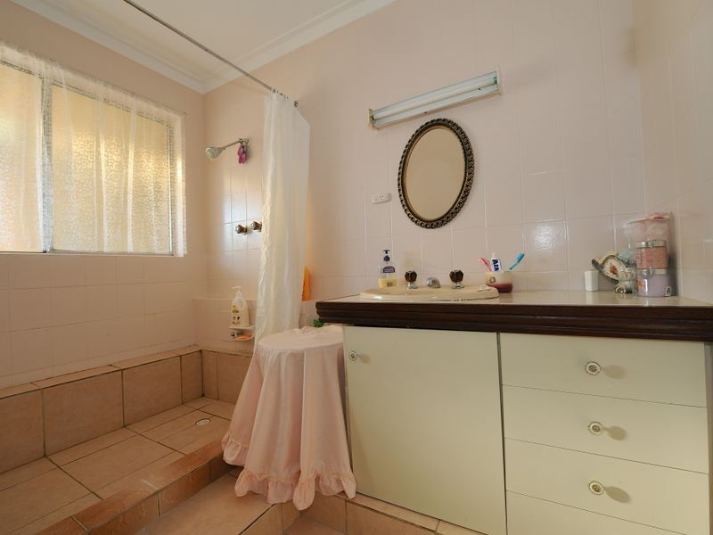 63 Hennessy Avenue, Orelia WA 6167