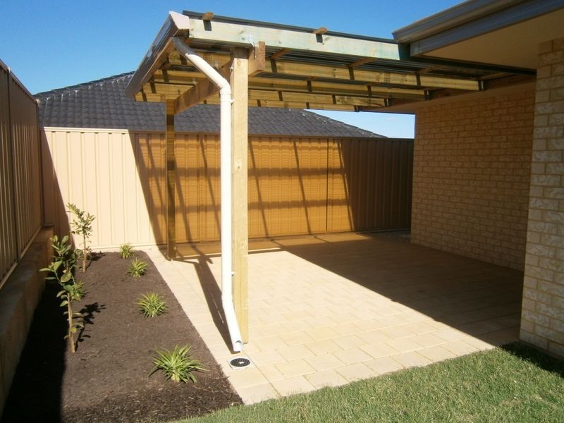 4 Corrour Bend, Bertram WA 6167