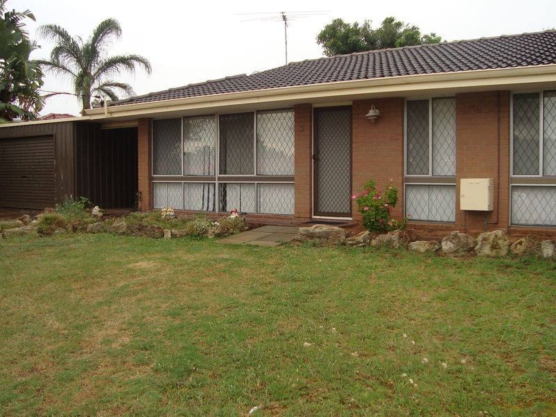 3 Corring Way, Parmelia WA 6167