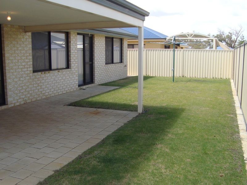 5 Everglades Link, Bertram WA 6167