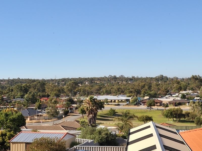 14 Hargrave Place, Parmelia WA 6167