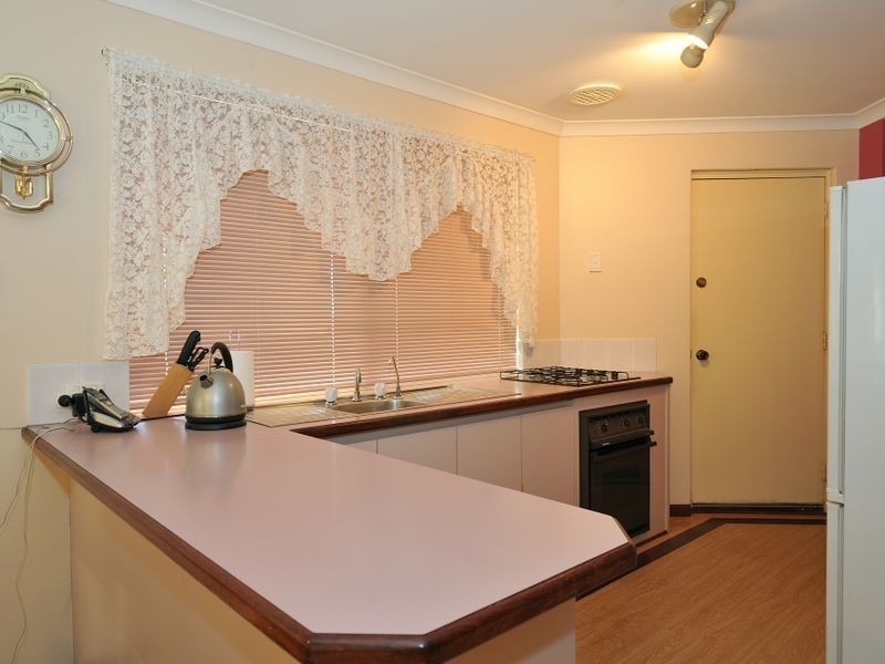 14 Hargrave Place, Parmelia WA 6167