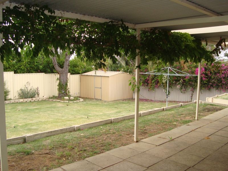 46 Tunnicliffe Street, Parmelia WA 6167
