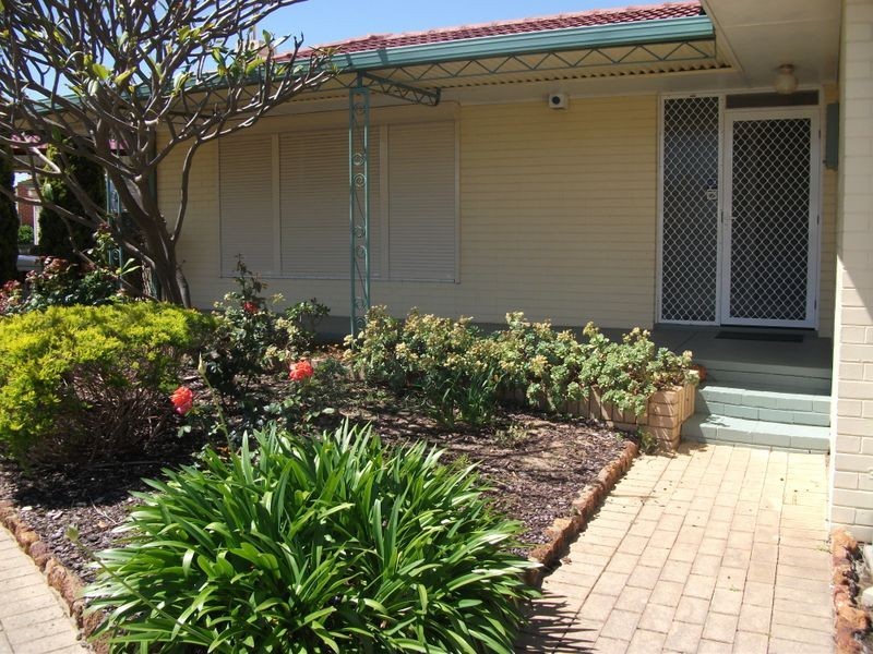 2 Keenan Street, Hamilton Hill WA 6163