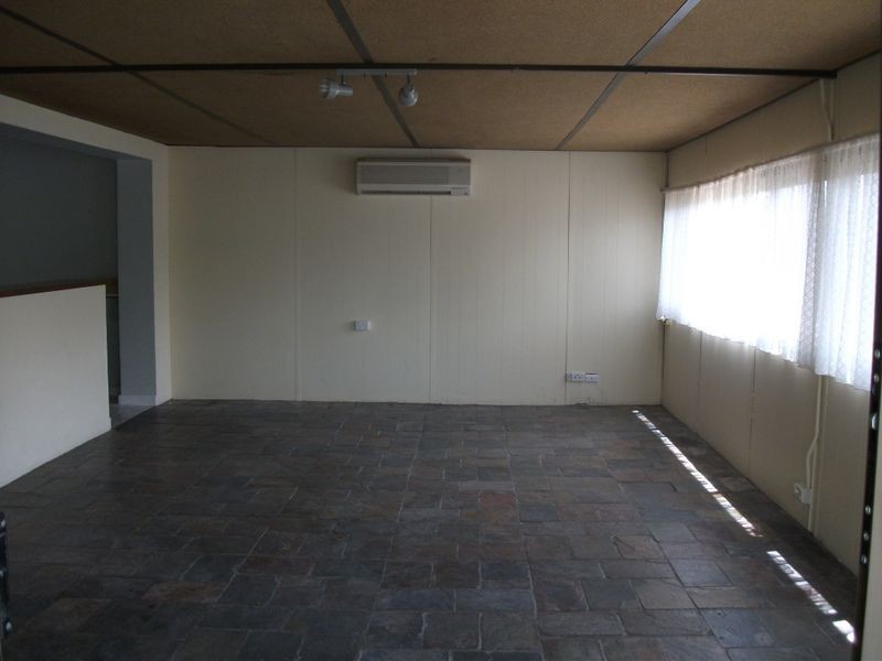 2 Keenan Street, Hamilton Hill WA 6163