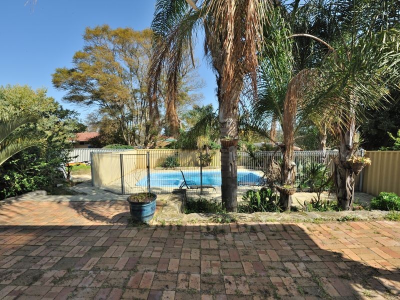 16 Harrison Way, Calista WA 6167