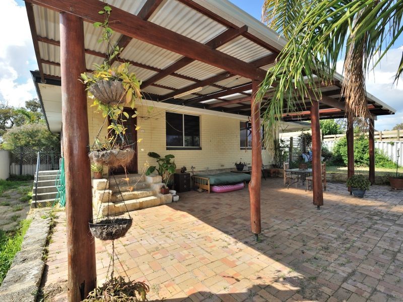 16 Harrison Way, Calista WA 6167