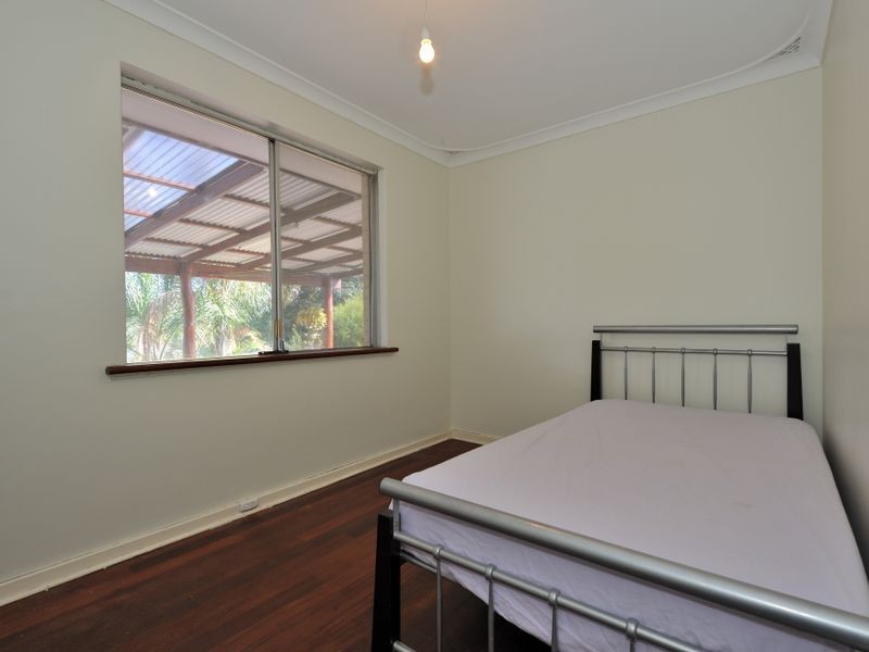 16 Harrison Way, Calista WA 6167