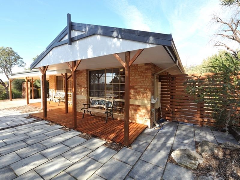 90 Silversmith Street, Wellard WA 6170