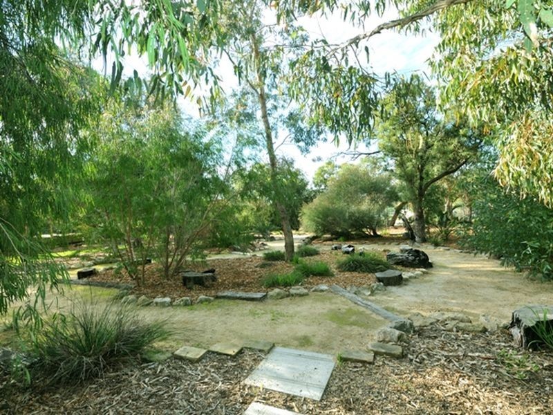 90 Silversmith Street, Wellard WA 6170