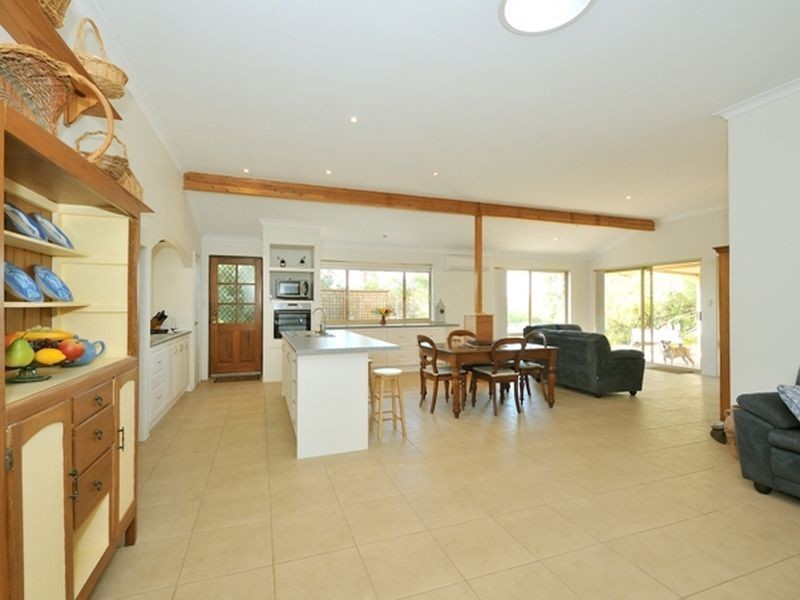 90 Silversmith Street, Wellard WA 6170