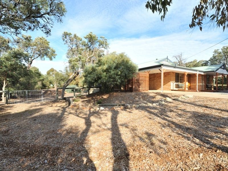 90 Silversmith Street, Wellard WA 6170