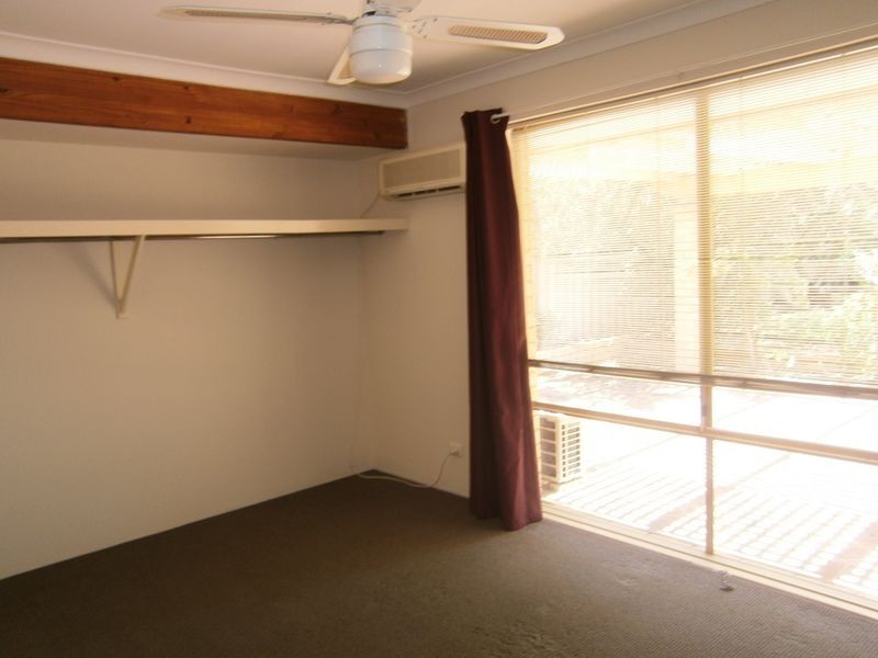 5 Bournan Heights, Parmelia WA 6167