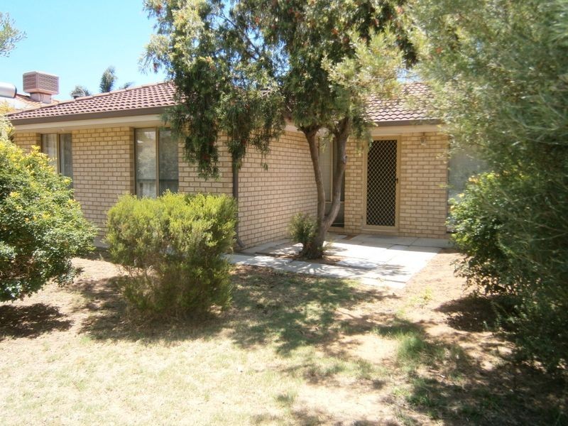 5 Bournan Heights, Parmelia WA 6167