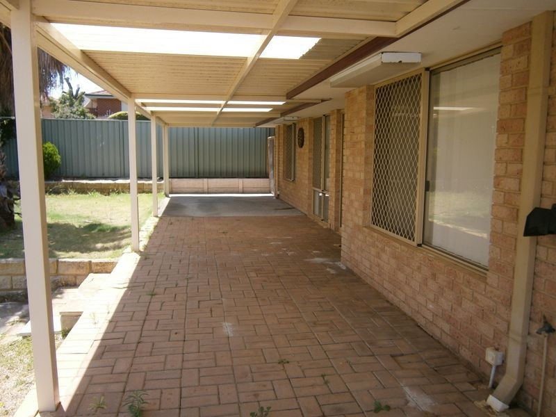 10 Mcnairn Cross, Leda WA 6170