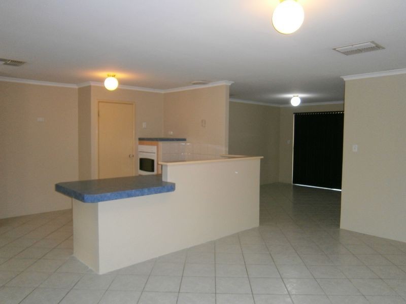 12 Chipperton Avenue, Bertram WA 6167