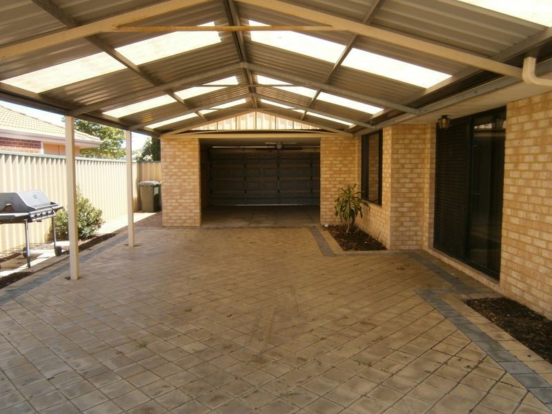 12 Chipperton Avenue, Bertram WA 6167