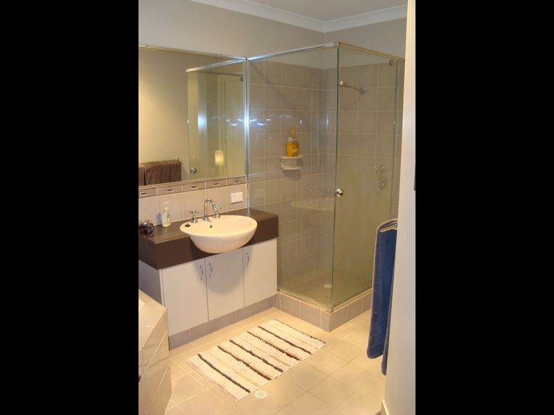 11 Ameer Crescent, Bertram WA 6167