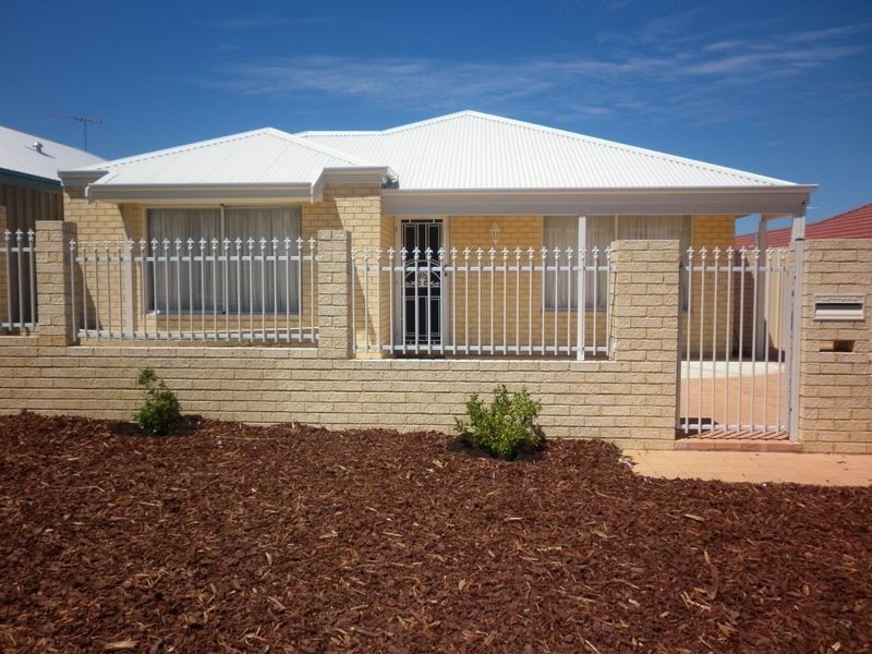 18 Abingdon Crescent, Wellard WA 6170