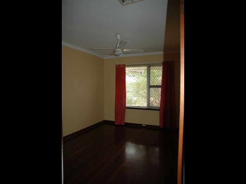 7 Sulphur Road, Orelia WA 6167