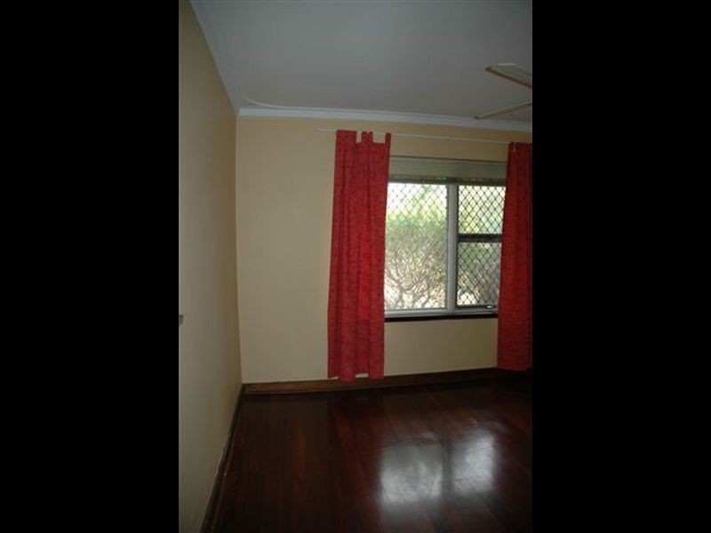 7 Sulphur Road, Orelia WA 6167