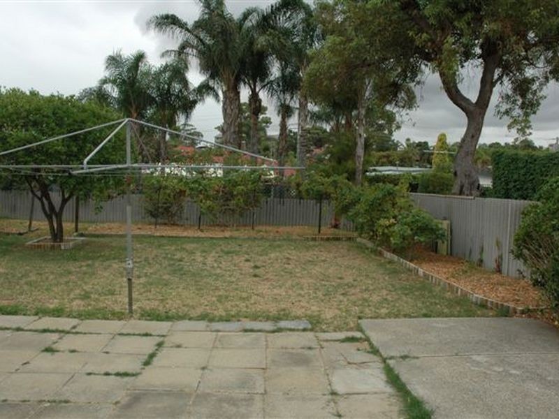 7 Sulphur Road, Orelia WA 6167