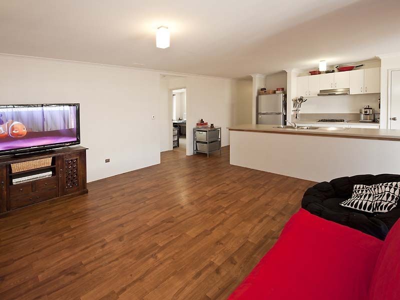 216 Runnymede Gate, Leda WA 6170