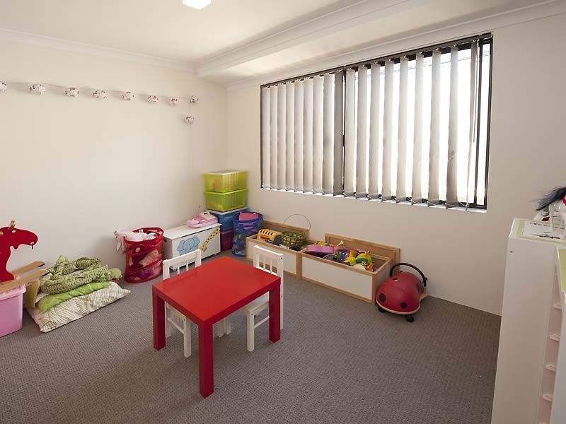 216 Runnymede Gate, Leda WA 6170