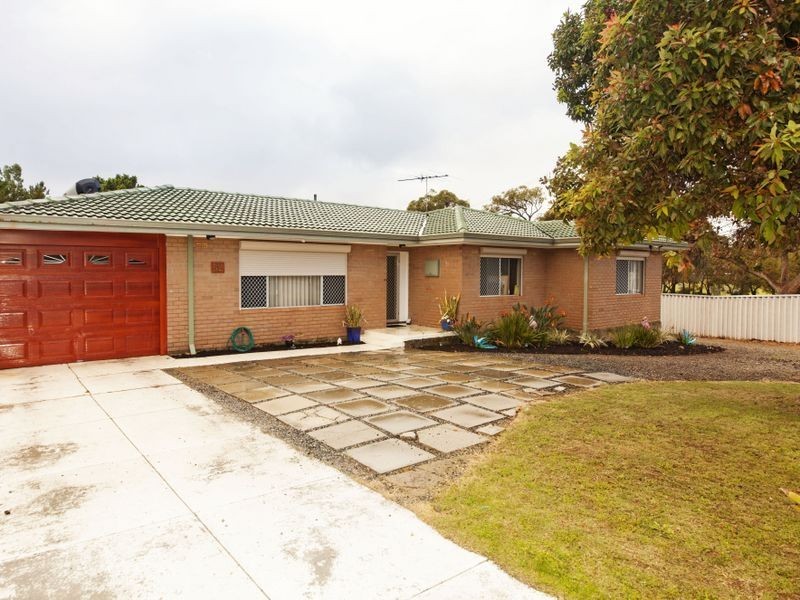 52 Littlemore Road, Orelia WA 6167