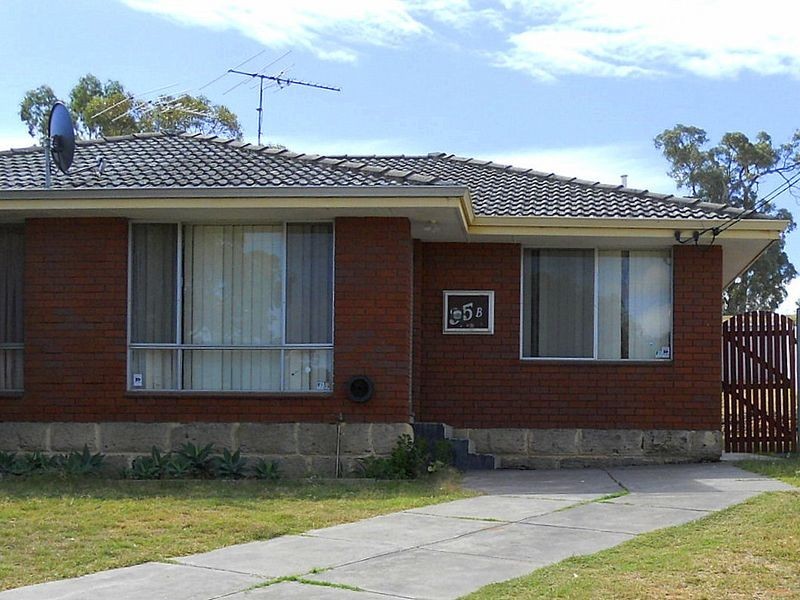 35B Christmas Avenue, Orelia WA 6167