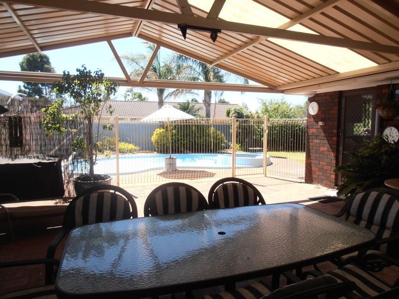 9 Nigel Court, Leeming WA 6149